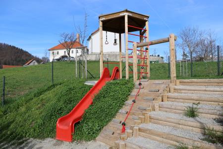 Odprtje večnamenskega športnega in otroškega igrišča na Gozdu (3)